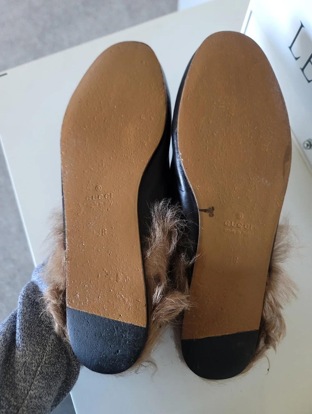 Gucci - Black Princeton Leather Fur Lined Mules - size 38 - Picture 4 of 8